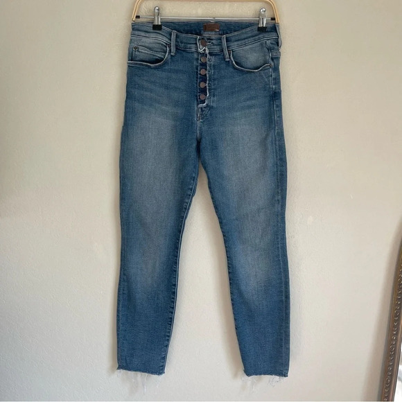 MOTHER The Fly Cut Stunner Ankle Fray in Night On A Shiny White Vespa - Picture 2 of 10